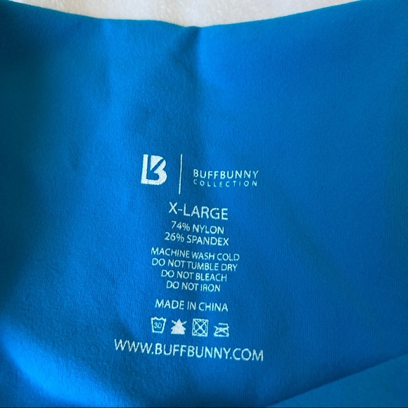 BuffBunny Rosa Shorts Hawaiian - Picture 3 of 5